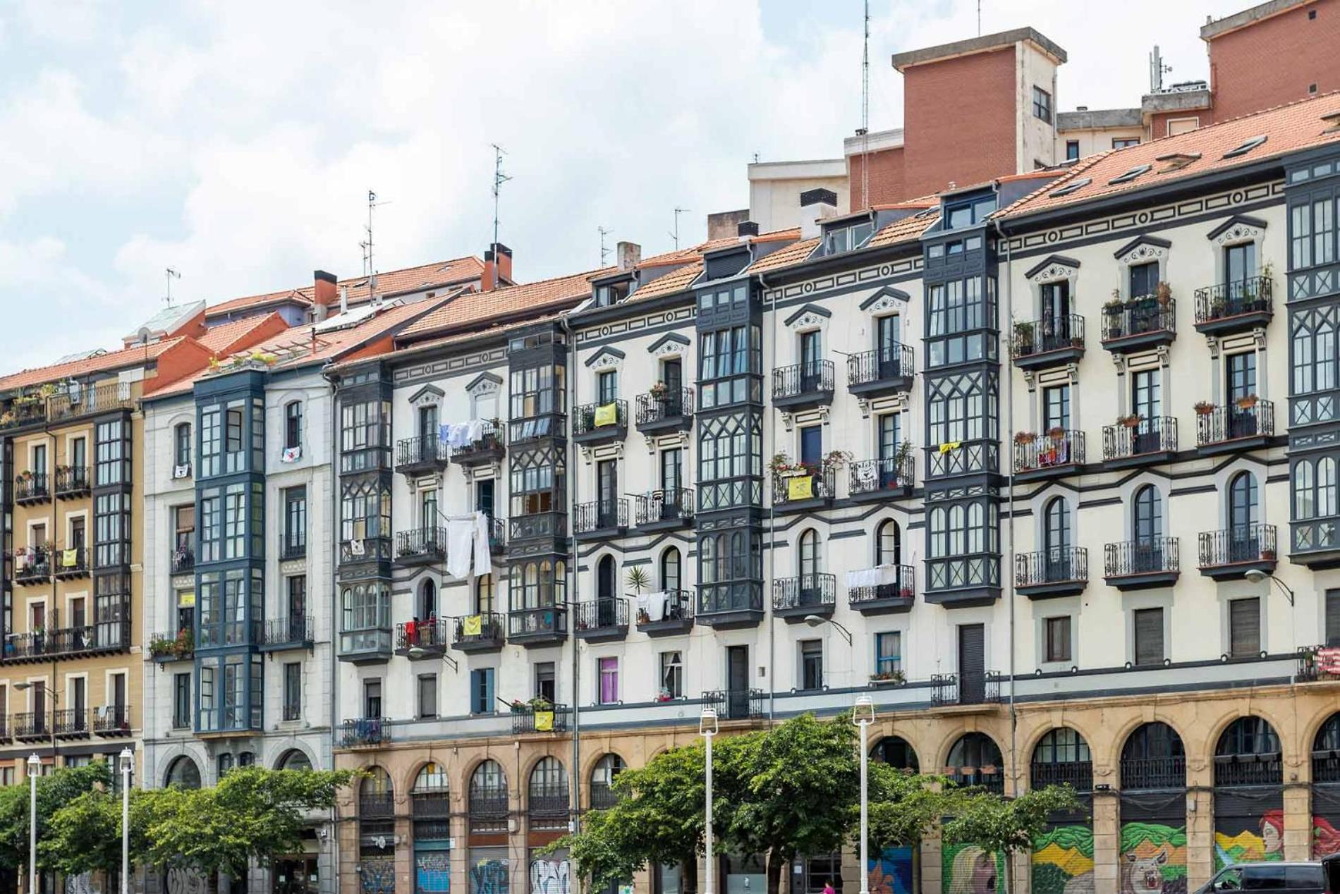 Old Town Core Next To Plaza Nueva Bilbao Kültér fotó